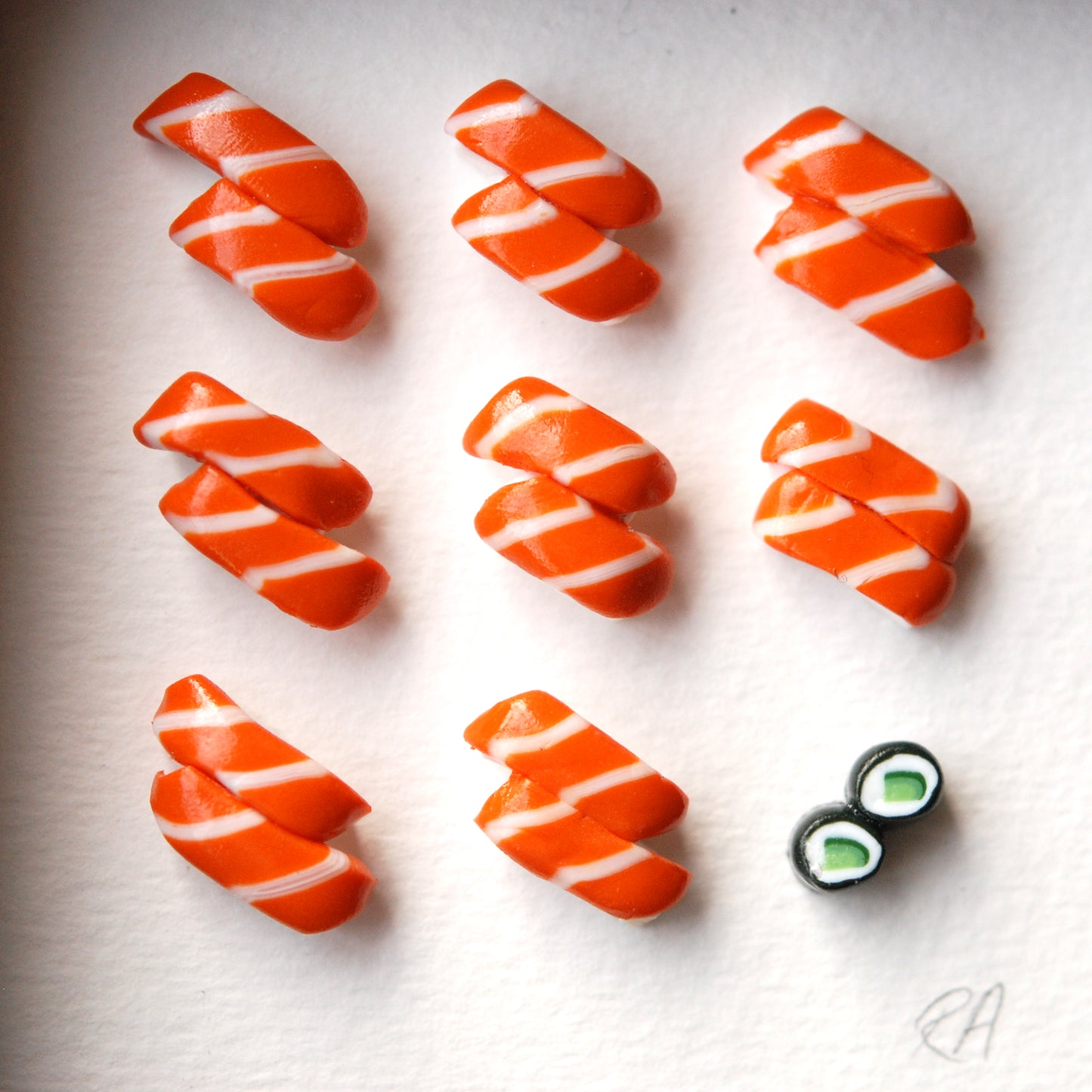 'Salmon Nigiri + Maki' (Small)