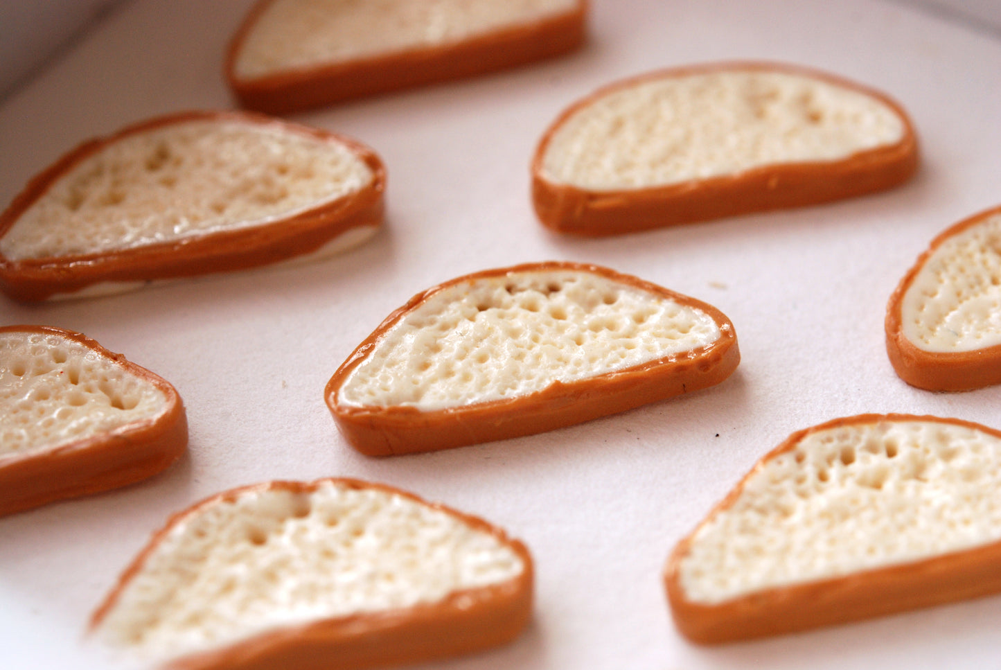 'Poppadoms or Bread' - (Small Pair)