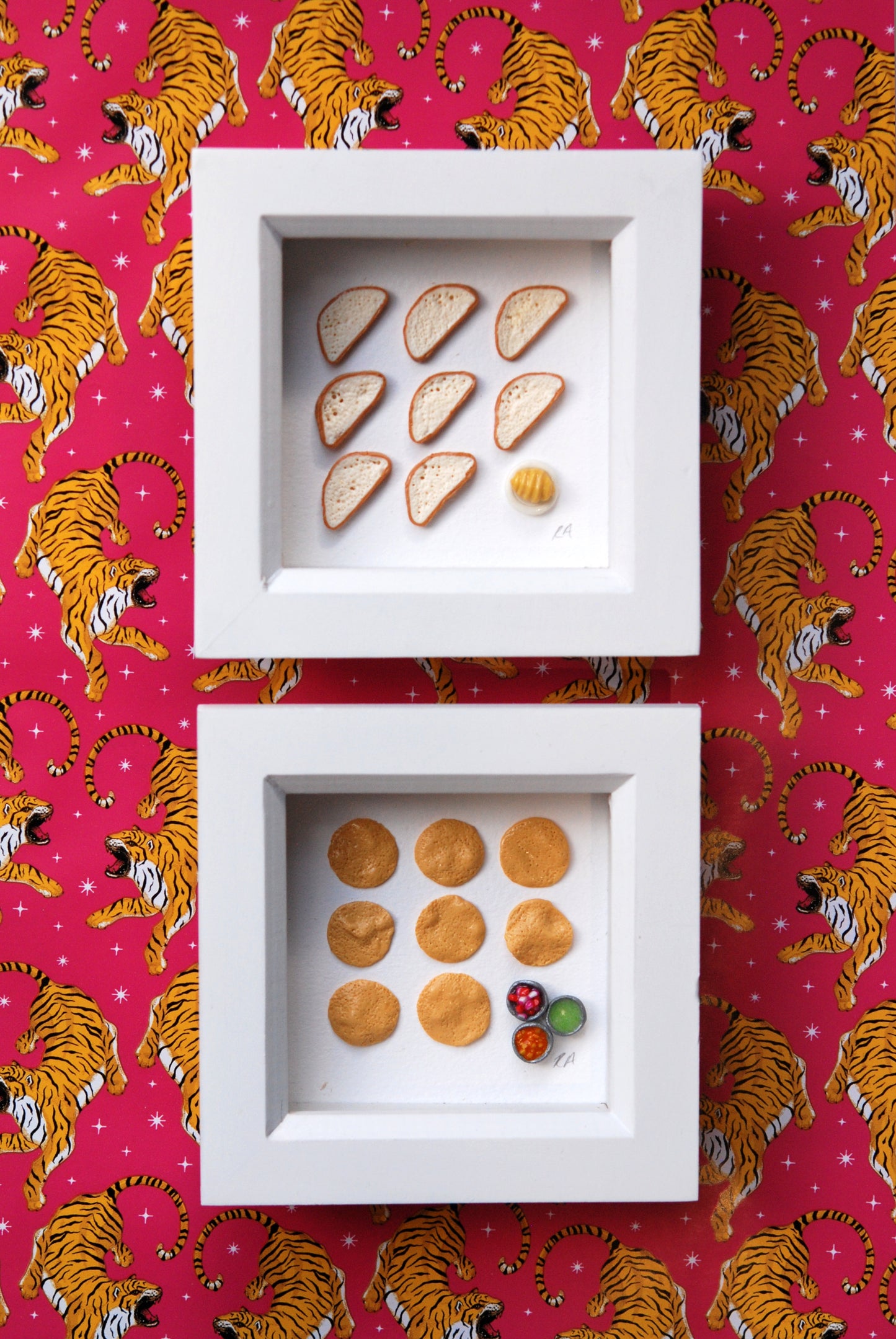 'Poppadoms or Bread' - (Small Pair)